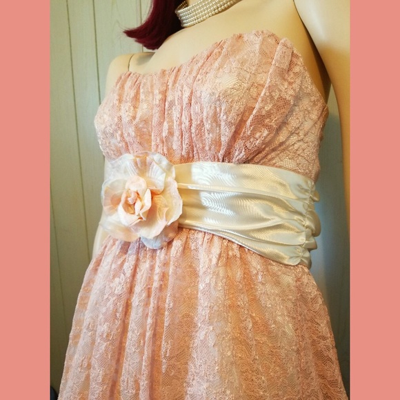 Retro Glam Coquette Pink Chantilly Lace Strapless Sweetheart Prom Party Dress - Picture 4 of 9
